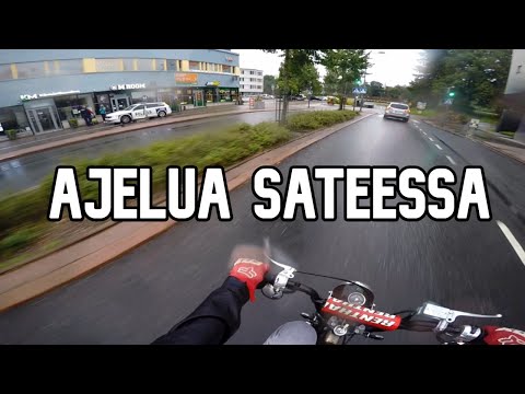 Ajelua sateessa