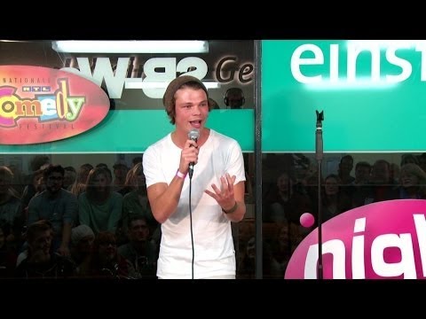 Sebastian Herbst ist solo in Xanten - Nightwash Talent Award 2014