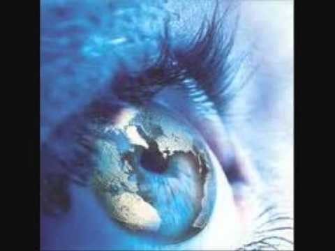 occhi  bassi    sottosuolo click