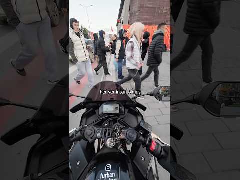 Kediler yayadır 🐈 #motorcycle #motovlog #shortvideo #shorts
