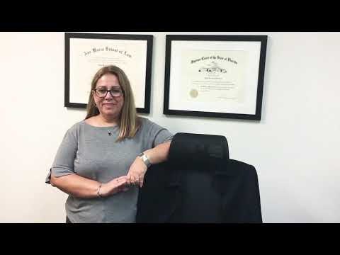 Sabe cuál es la diferencia entre un Abogado y un Notario en los Estados Unidos?