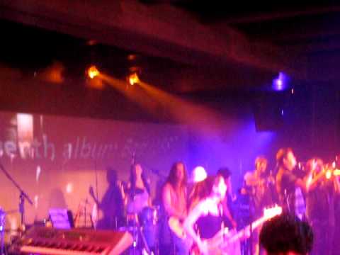 Siluet - The Way You Make Me Feel