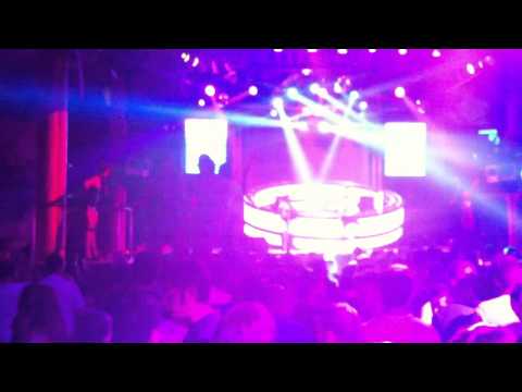 Amnesia Pop Star Manuel Moore - One - Swedish House Mafia