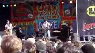 We Are Scientists - Siren Festival 2007 Can&#39;t Lose