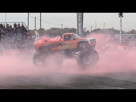 The Slo Mo Monster Show: Flame & Thunder shows 1 & 2 Santa Pod