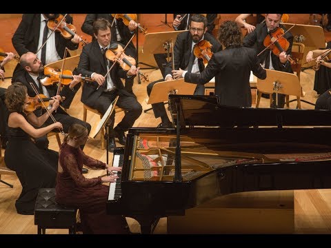 En directo rquestra Simfònica Camera Musicae con la pianista Judith Jáuregui