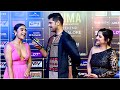 Chaitra J Achar Singing Sojugada Soojumallige Song On SIIMA 2022 Red Carpet