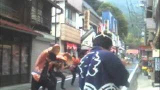 preview picture of video 'Japanese Yagibushi Dance at ShimaOnsen 四万温泉祭り　八木節'