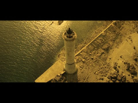 A Very Long Engagement (2004) by Jean-Pierre Jeunet, Clip: Manech kisses Mathilde at the lighthouse.