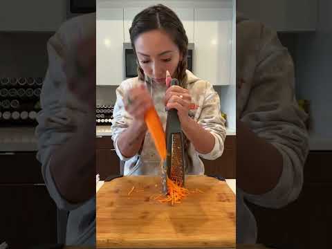 How to Make Gỏi gà (Vietnamese Chicken Salad)! 🐔🥬