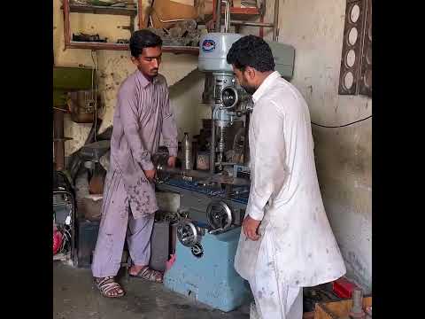 From Scrap To Perfect: Machinist Rebuilds A Destroyed Truck Axle