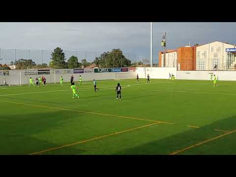 União da Serra 1 - 2 SU 1º Dezembro