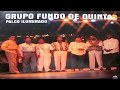 Fundo De Quintal Palco Iluminado