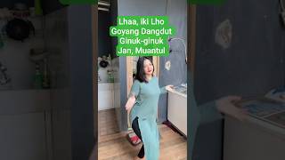 Download lagu Joget Dangdut | Sisa-sisa Cinta ( Ona Sutra /voc. Suci Agustin ) tiktok: elsasilviaaprillia #dance mp3