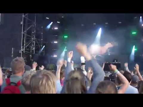 download lagu mp3 mp4 Familjen Huvudet I Sanden Live Nyhetsmorgon, download mp3 Familjen Huvudet I Sanden Live Nyhetsmorgon free download mp3, download mp3 Familjen Huvudet I Sanden Live Nyhetsmorgon