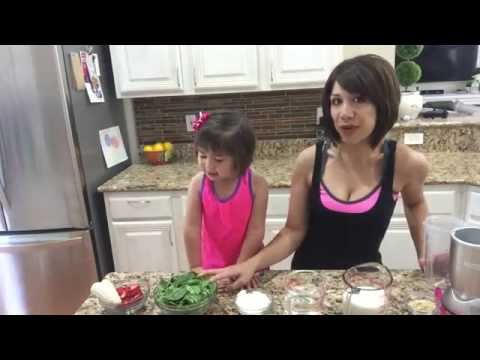 How To Make A Green Smoothie (a.k.a Superhero Juice)