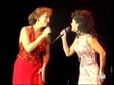 Paloma San Basilio y Cristina Del Valle - Casi nunca bailais