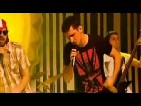 S.A.R.S. (feat Sky Wikluh) - Moze i drugacije.avi