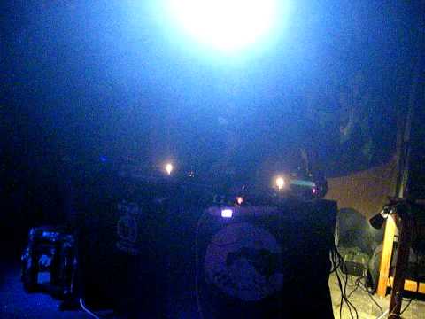 Speakerfuck - oortjes slachten @ Choose your Side 29012010