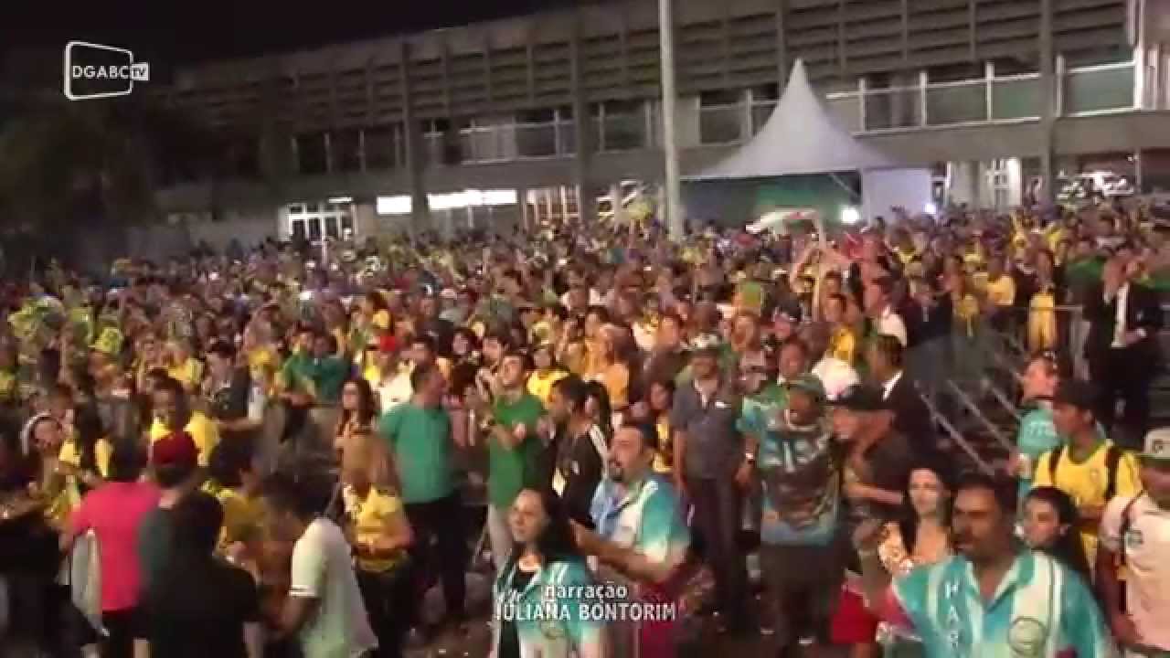 Paço Municipal mais uma vez faz a festa; veja vídeo