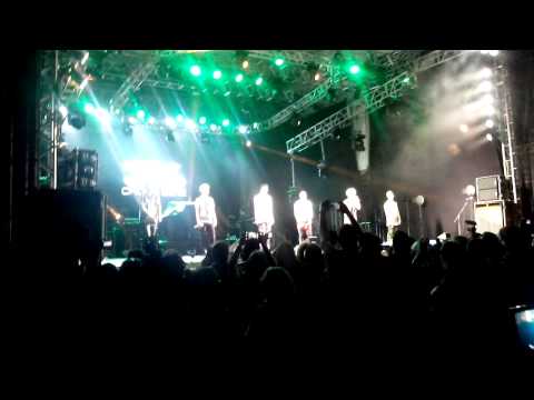 Cross Gene - Holiday (Live In Brazil) 150710