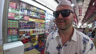 Exploring Mumbai's Oldest Market - YouTube