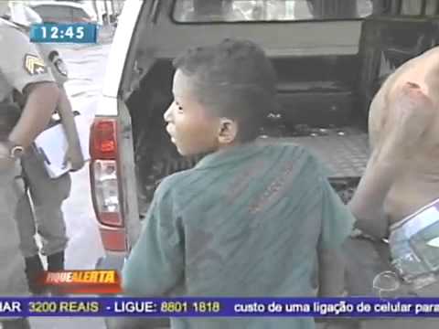 Menino de 12 anos preso por assalto a mao armada (o bicho é bravo)