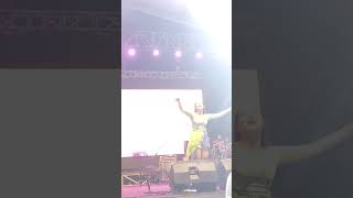 Download lagu Yura Yunita - Intuisi Live at lyfe on iam #yurayunita #pantaiancol #intuisi mp3