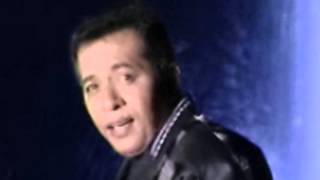 Download lagu Di basah basah bibir ( Latief Khan ) mp3 Download lagu Di basah basah bibir ( Latief Khan ) mp3