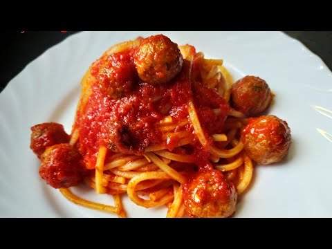 Spaghetti and meatballs recipe - Spaghetti al sugo con le polpette ricetta della nonna