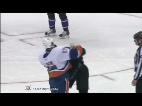 Matt Martin vs Kevin Westgarth