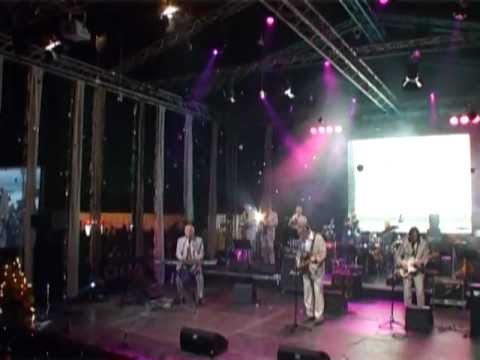 VIS Mi - Ljubav ti vise nije vazna (Uzivo Omladina 2011)