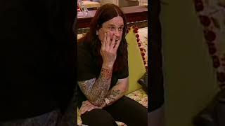 Download lagu Ozzy Osbourne watching himself back mp3