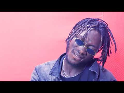 ATHIASS LAMOUZIKI VIDEO LYRICS ( VOVOVO )