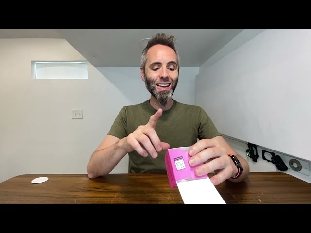 Best Vegan Anti-Aging Moisturizing Cream Review - product in use