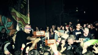 Dillinger Four - "Noble Stabbings" LIVE @ FEST 10!