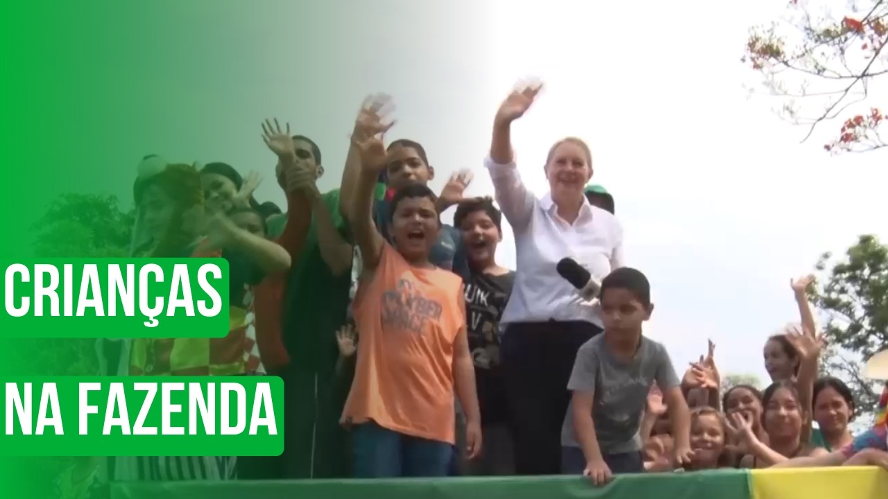 Crianças na fazenda