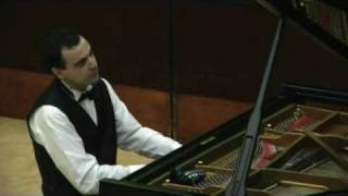 Balakirev Islamey performed 'live' by pianist Sandro Russo