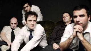 Love of Lesbian-La mirada de la gente que conspira