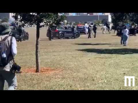 Princípio de confusão na dispersão da manifestação, mas a polícia conseguiu afastar