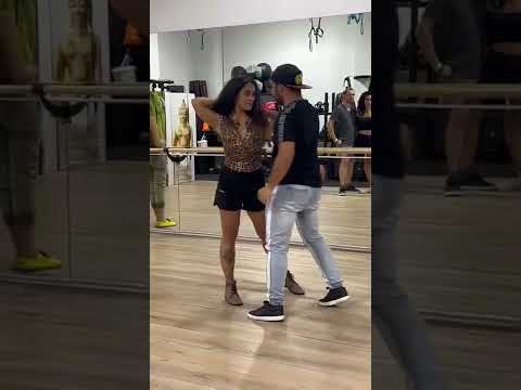 Nathalia Moura & Gustavo Martins Br Zouk Demo