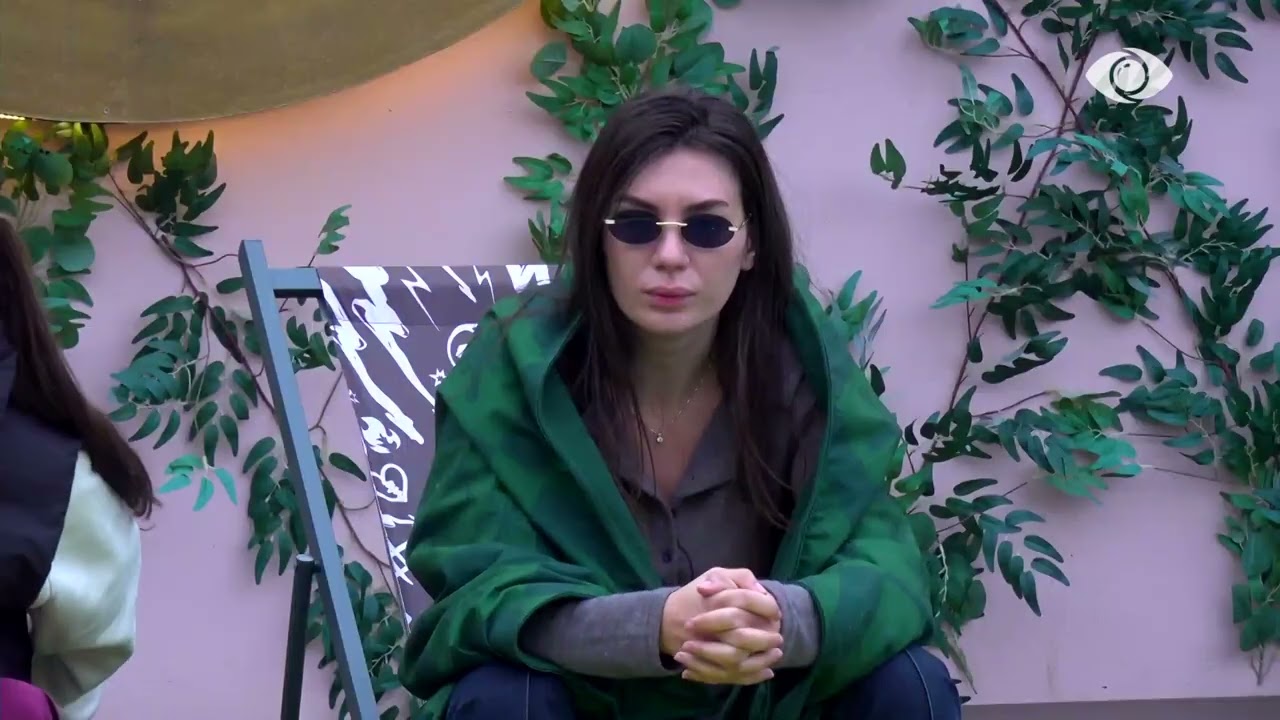 Ti i hyn çifteve në mes/ Gjesti diskuton me Rozanën