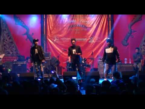 SUNDANIS AWEWE GEULIS