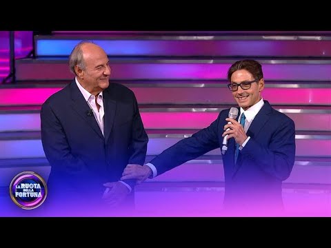 Pier Silvio Berlusconi a sorpresa nello studio de La Ruota della Fortuna