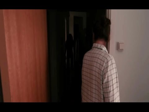 Luzes Apagadas (Lights Out) - Curta de terror