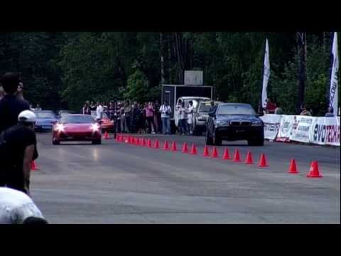 Ferrari F430 Vs BMW X6