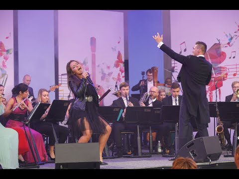 Julia Mróz -,,Szklana Pogoda''