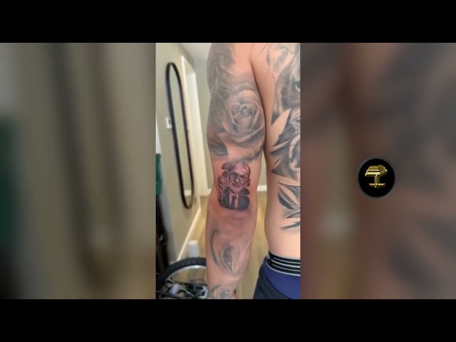 Cucurella cumple la promesa de tatuarse al técnico español Luis de la Fuente