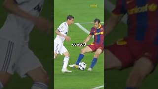 Download lagu 4 Times Football Legends Got Cooked BADLY on the Pitch  😳🔥 #football #soccer #shorts #j mp3