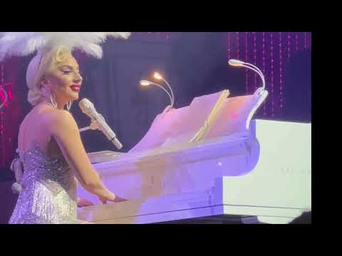 Lady Gaga up close performing funny version of Poker Face on Piano🔥(Las Vegas, 6 September, 2023)4K